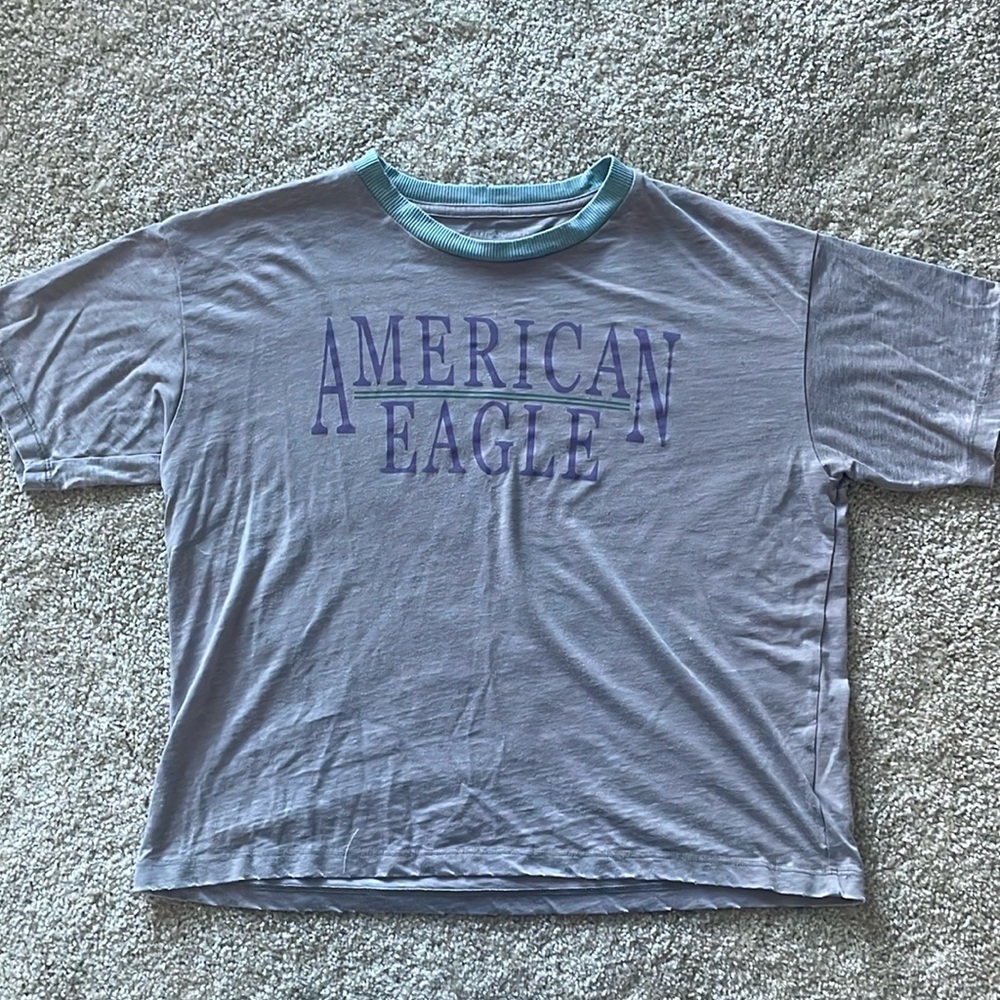 American Eagle women’s cropped tee size medium